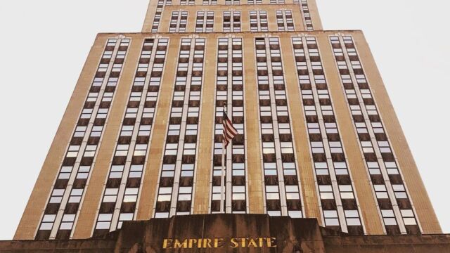 EMPIRE STATE BUILDING