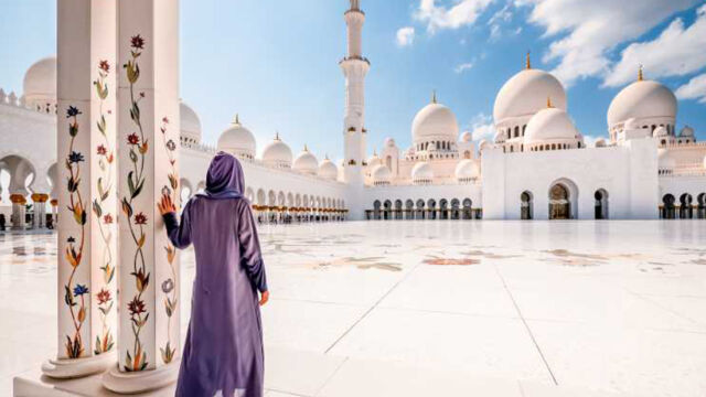 ABU DHABI + VISITA ALLA MOSCHEA BIANCA ED AL MUSEO DEL LOUVRE